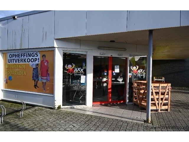 Combi kavel: de complete winkel inventaris/voorraad - afbeelding 2 van  4