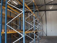 Combi-kavel: palletstellingen, metaal - 4 stuks - kavelnummers 1237662 t/m 1237665 - afbeelding 1 van  6