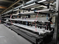 Combinatie kavel p296 t/m p299 zijnde vier draagarmstellingen. let op excl. inhoud en ophalen in overleg hnvi combinatiekavel - afbeelding 2 van  2