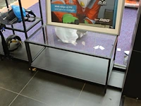 Combinatie twee showtafels en showkast. afm. 100 cm x 36 cm x 175 cm - afbeelding 3 van  3