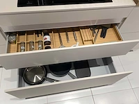Combinatie van kavels 1 t/m 8 (showroomkeuken met gaggenau apparatuur) - afbeelding 28 van  46