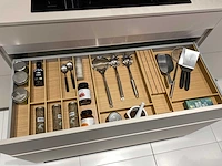 Combinatie van kavels 1 t/m 8 (showroomkeuken met gaggenau apparatuur) - afbeelding 29 van  46