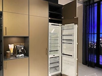 Combinatie van kavels 10 t/m 13 (showroomkeuken met wolf/siemens apparatuur) - afbeelding 26 van  40