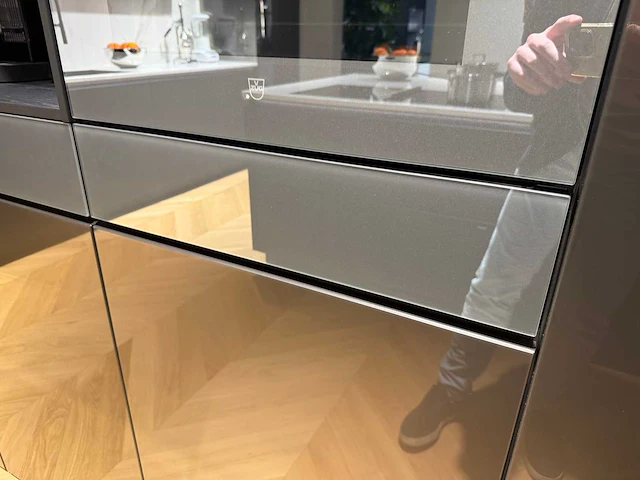 Combinatie van kavels 16 t/m 24 (showroomkeuken met v-zug apparatuur) - afbeelding 13 van  49
