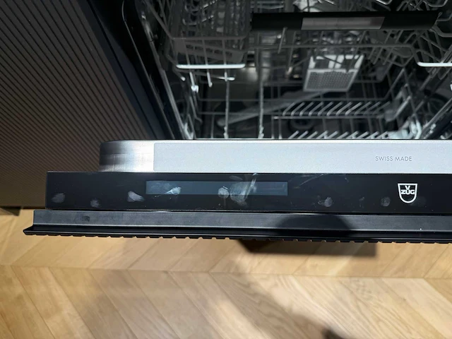Combinatie van kavels 16 t/m 24 (showroomkeuken met v-zug apparatuur) - afbeelding 35 van  49