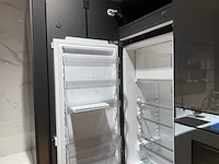 Combinatie van kavels 16 t/m 24 (showroomkeuken met v-zug apparatuur) - afbeelding 38 van  49