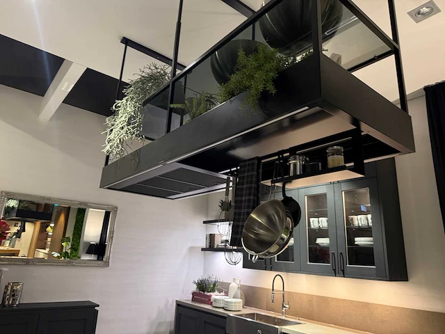 Combinatie van kavels 28 t/m 33 (showroomkeuken met siemens studioline apparatuur) - afbeelding 25 van  41