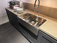 Combinatie van kavels 28 t/m 33 (showroomkeuken met siemens studioline apparatuur) - afbeelding 31 van  41