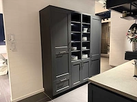 Combinatie van kavels 28 t/m 33 (showroomkeuken met siemens studioline apparatuur) - afbeelding 23 van  41