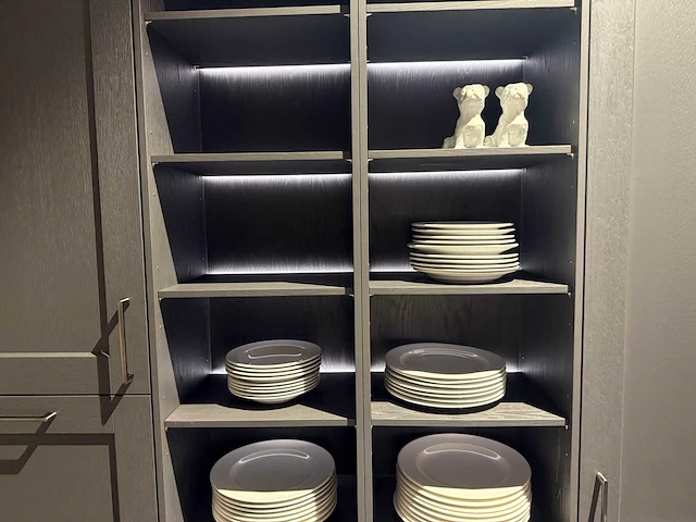 Combinatie van kavels 28 t/m 33 (showroomkeuken met siemens studioline apparatuur) - afbeelding 38 van  41