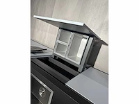Combinatie van kavels 35 t/m 40 (showroomkeuken met siemens studioline apparatuur) - afbeelding 6 van  40