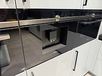 Combinatie van kavels 35 t/m 40 (showroomkeuken met siemens studioline apparatuur) - afbeelding 18 van  40