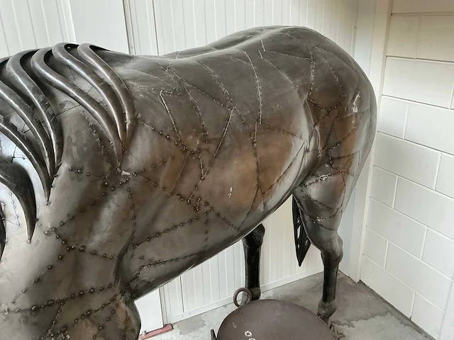 Combinatie van kavels 84 & 85 (metalen paarden) - afbeelding 4 van  8