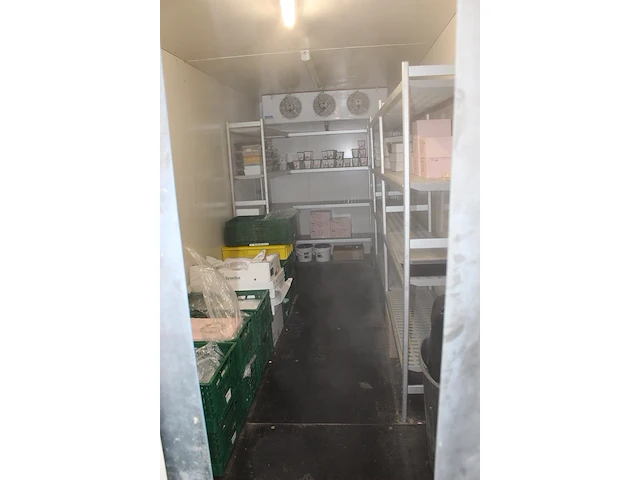 Combinatie van vries- en koelcel isocab isobar met koelstellingen. afmeting totaal 375 x 500 cm. hoogte 233... - afbeelding 4 van  5