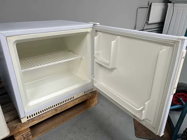 Combinatiekavel - 3x tafelmodel koelkasten - afbeelding 14 van  17