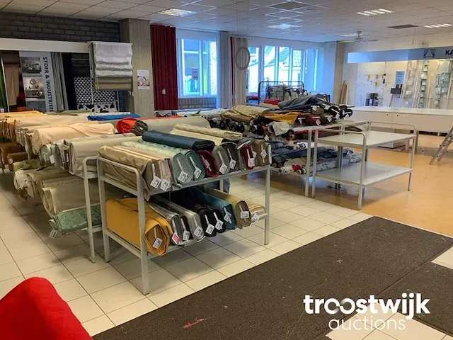 Combinatiekavel - complete winkelinventaris en winkel voorraad - afbeelding 11 van  12