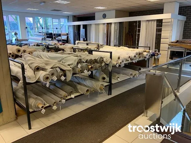 Combinatiekavel - complete winkelinventaris en winkel voorraad - afbeelding 12 van  12