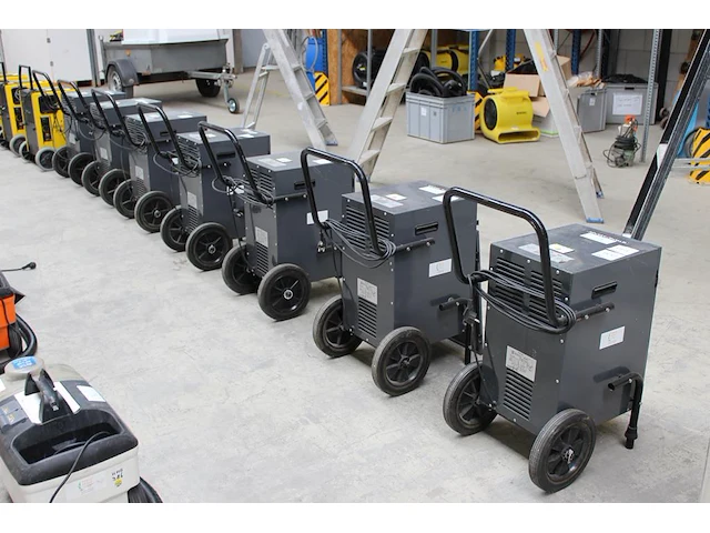 Combinatiekavel van kavels r199 t/m r205, zijnde 7 luchtdrogers stahlmann le50 met digitale aflezing. combinatiekavel - afbeelding 3 van  3