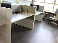 Combinatiekavel zijnde vier dubbelzijdige elektrische in hoogte verstelbare bureaus ahrend voorzien van ako... combinatiekavel - afbeelding 4 van  4