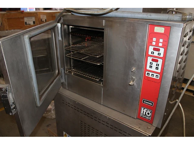 Combisteamer ifo kampri kombi, 380 volt. afmeting 90 x 70 x 64 cm. - afbeelding 2 van  3