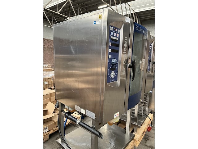 Combisteamer met onderstel 90x184x172 electrolux, air-o-steam - afbeelding 2 van  7