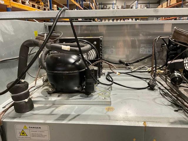 Combisteel - dubbel deurs vriezer en koeling - afbeelding 7 van  8