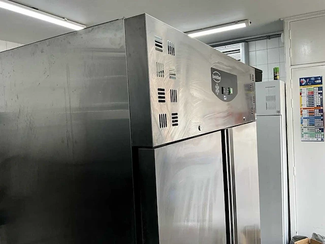 Combisteel - mobiele dubbeldeurs vriezer - afbeelding 2 van  8