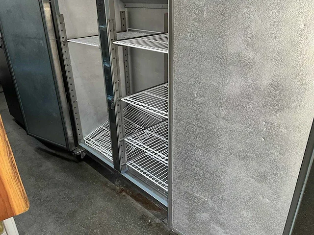 Combisteel - mobiele dubbeldeurs vriezer - afbeelding 7 van  8