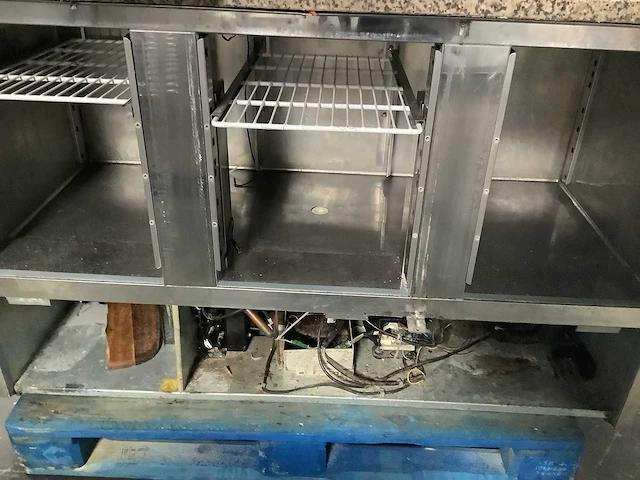 Combisteel - pizza werkbank - afbeelding 3 van  7