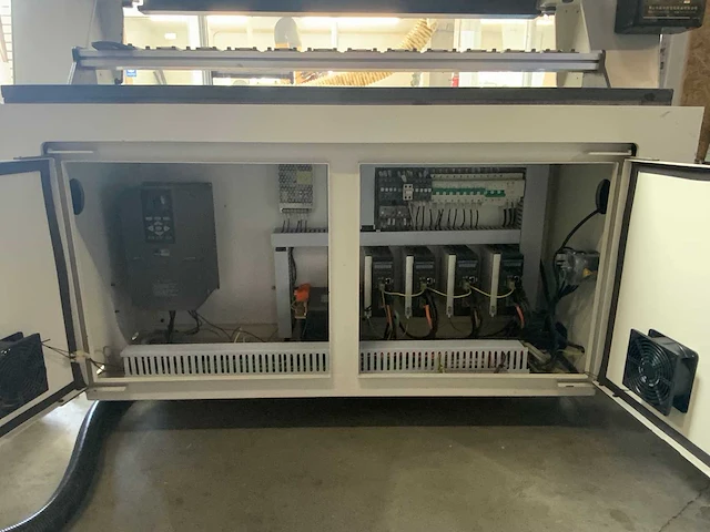 Comeva - nicron 2c - cnc-freesmachine - 2021 - afbeelding 22 van  37
