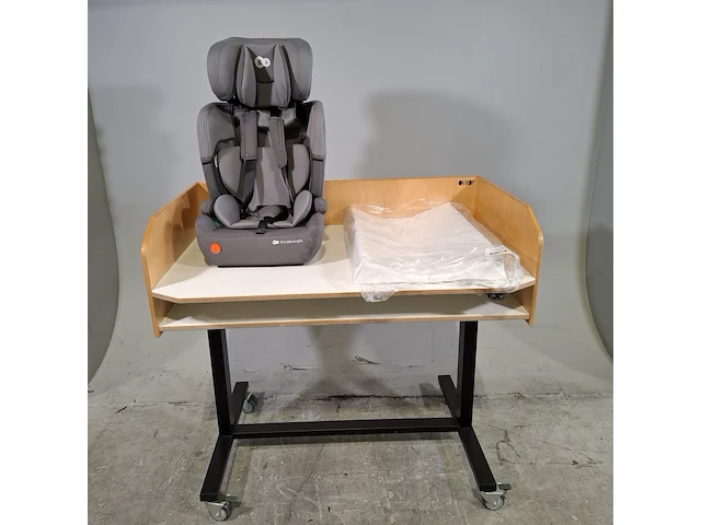 Commode, aankleedkussen en autokinderstoel, o.a kinderkraft - afbeelding 1 van  16