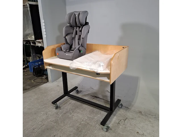 Commode, aankleedkussen en autokinderstoel, o.a kinderkraft - afbeelding 10 van  16