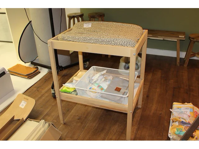 Commode met onderschap ikea afm. 72 x 54 x 86 cm. - afbeelding 1 van  2