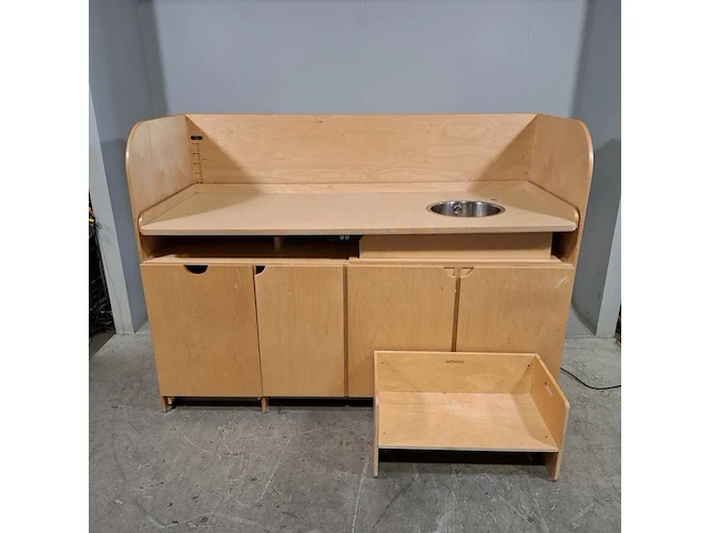 Commode - afbeelding 1 van  13