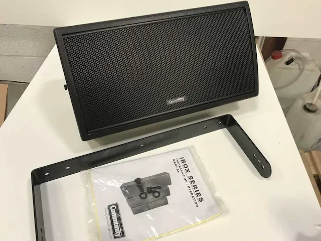 Community i2w8 loudspeaker speaker in doos met ophang beugel - afbeelding 1 van  7