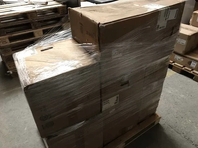 Community partij speakers en toebehoren op pallet - afbeelding 10 van  17