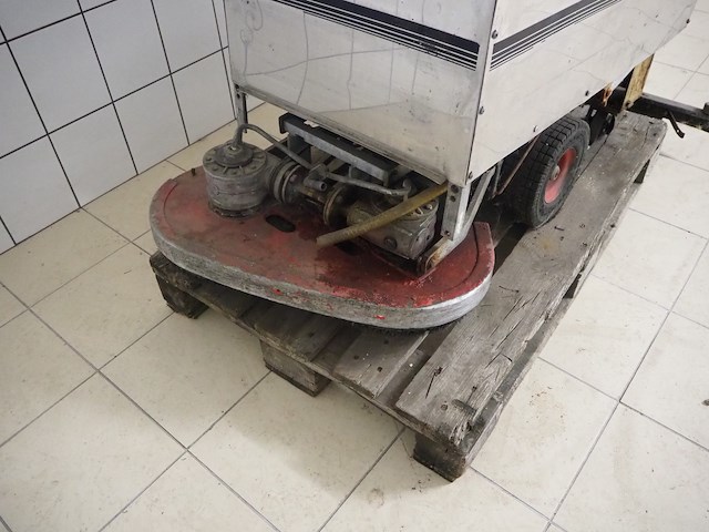 Comoc - afbeelding 7 van  12