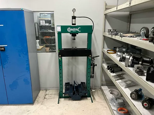 Compac fp16g1 werkplaatspers - afbeelding 1 van  7