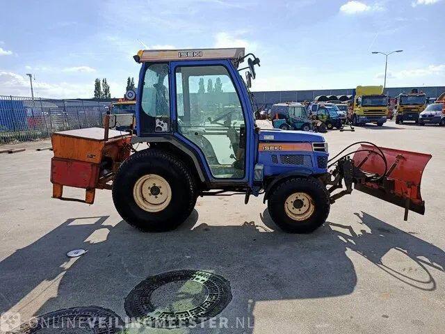 Compact tractor iseki, th4260 met schuif en zoutstrooier, bouwjaar 2005 - afbeelding 3 van  36