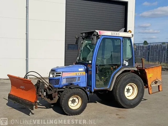 Compact tractor iseki, th4260 met schuif en zoutstrooier, bouwjaar 2005 - afbeelding 1 van  36
