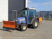 Compact tractor iseki, th4260 met schuif en zoutstrooier, bouwjaar 2005 - afbeelding 12 van  36