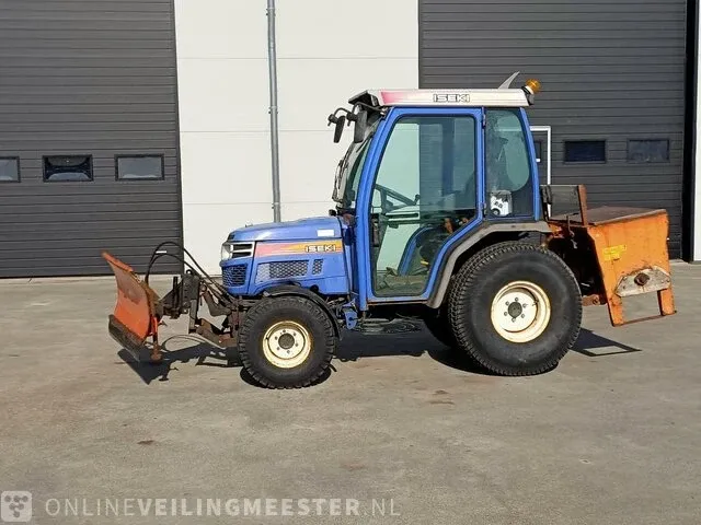 Compact tractor iseki, th4260 met schuif en zoutstrooier, bouwjaar 2005 - afbeelding 23 van  36