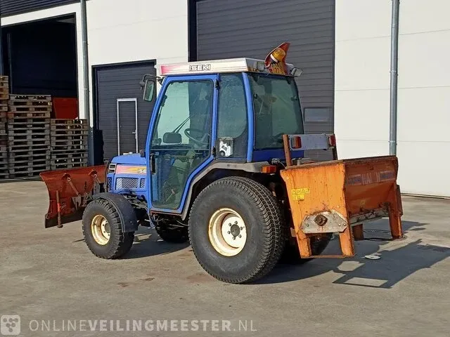 Compact tractor iseki, th4260 met schuif en zoutstrooier, bouwjaar 2005 - afbeelding 33 van  36
