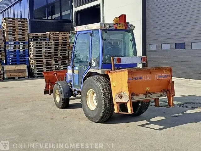 Compact tractor iseki, th4260 met schuif en zoutstrooier, bouwjaar 2005 - afbeelding 34 van  36