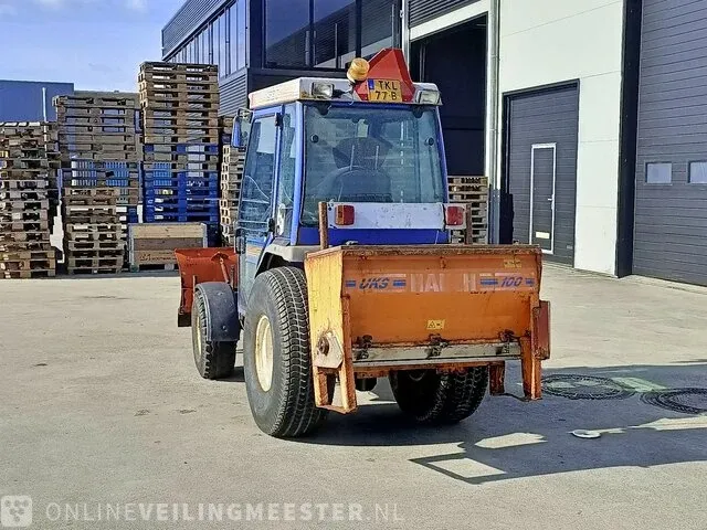 Compact tractor iseki, th4260 met schuif en zoutstrooier, bouwjaar 2005 - afbeelding 35 van  36
