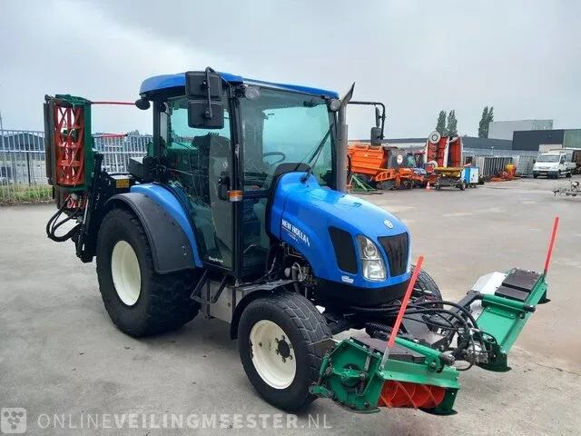 Compact tractor new holland, 3040 boomer 45d 4wd met kooimaaimachine ransomes, bouwjaar 2016 - afbeelding 47 van  50