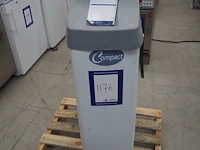Compact - afbeelding 5 van  8