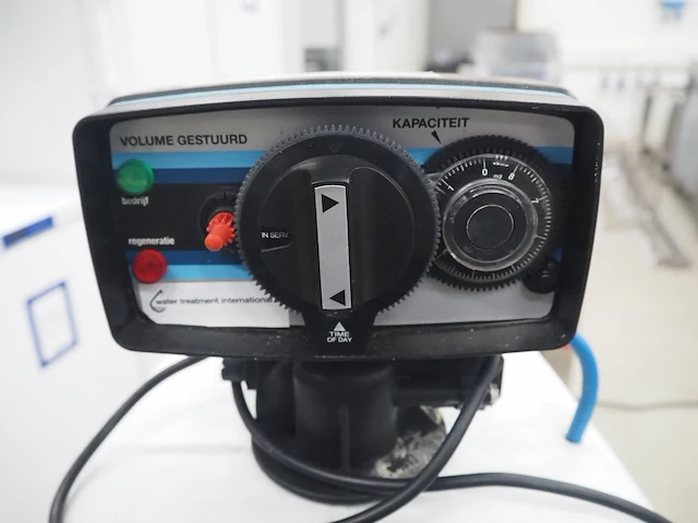 Compact - afbeelding 8 van  8