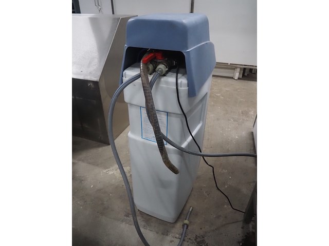 Compact - afbeelding 4 van  9