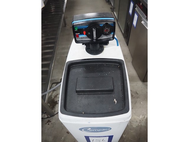 Compact - afbeelding 5 van  9